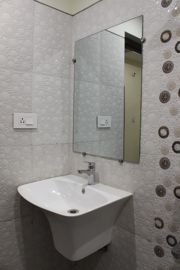 Hotel Grand Gayathri Khammam 外观 照片
