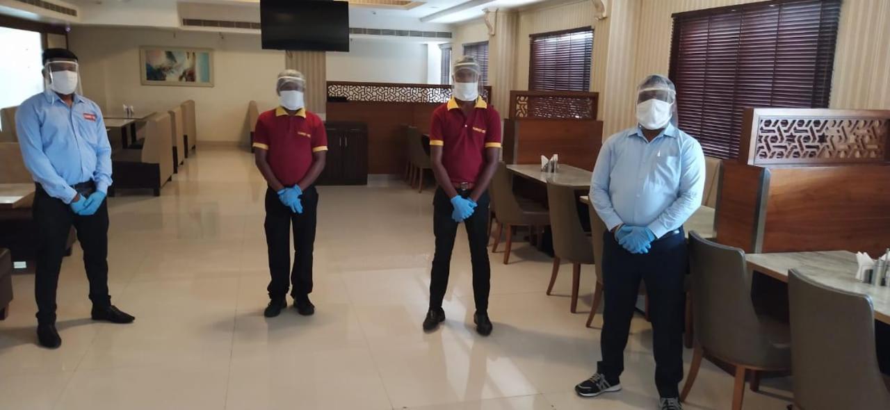 Hotel Grand Gayathri Khammam 外观 照片