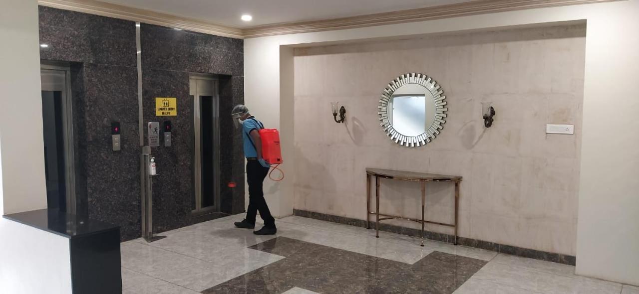 Hotel Grand Gayathri Khammam 外观 照片